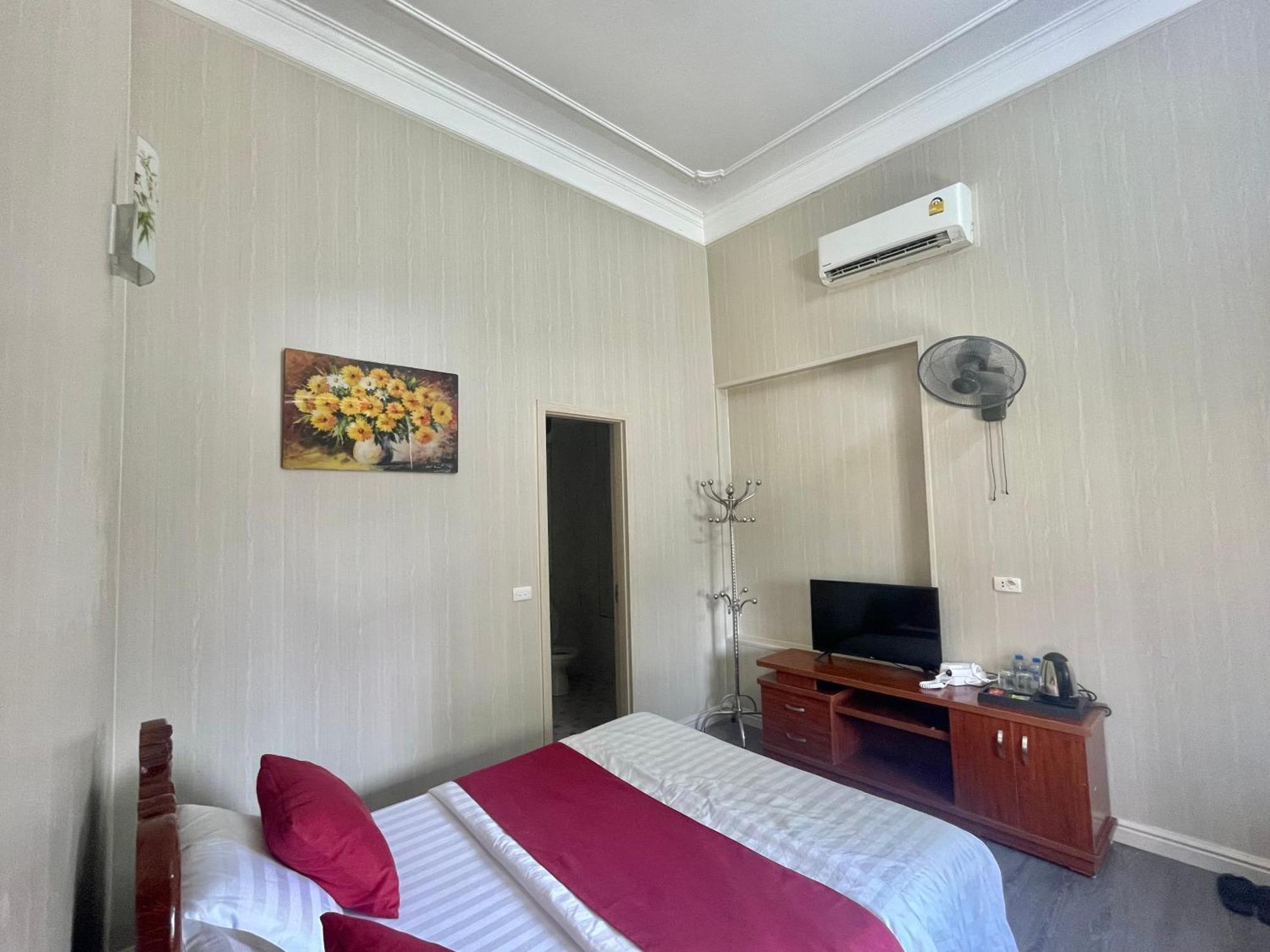 Bach Dai Dung Hotel Provinz Hà Tĩnh Exterior foto